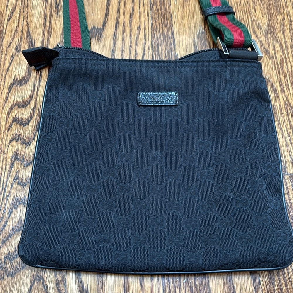 Authentic Gucci GG Monogram Crossbody Messenger Bag